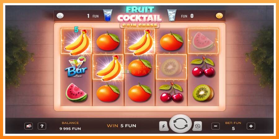 Fruit Cocktail Coin Chase leikjavél fyrir peninga, mynd 2